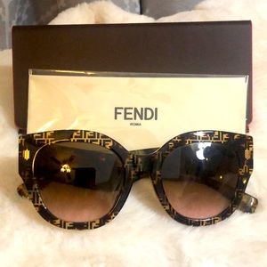 🔥 Fendi Sunglasses Women